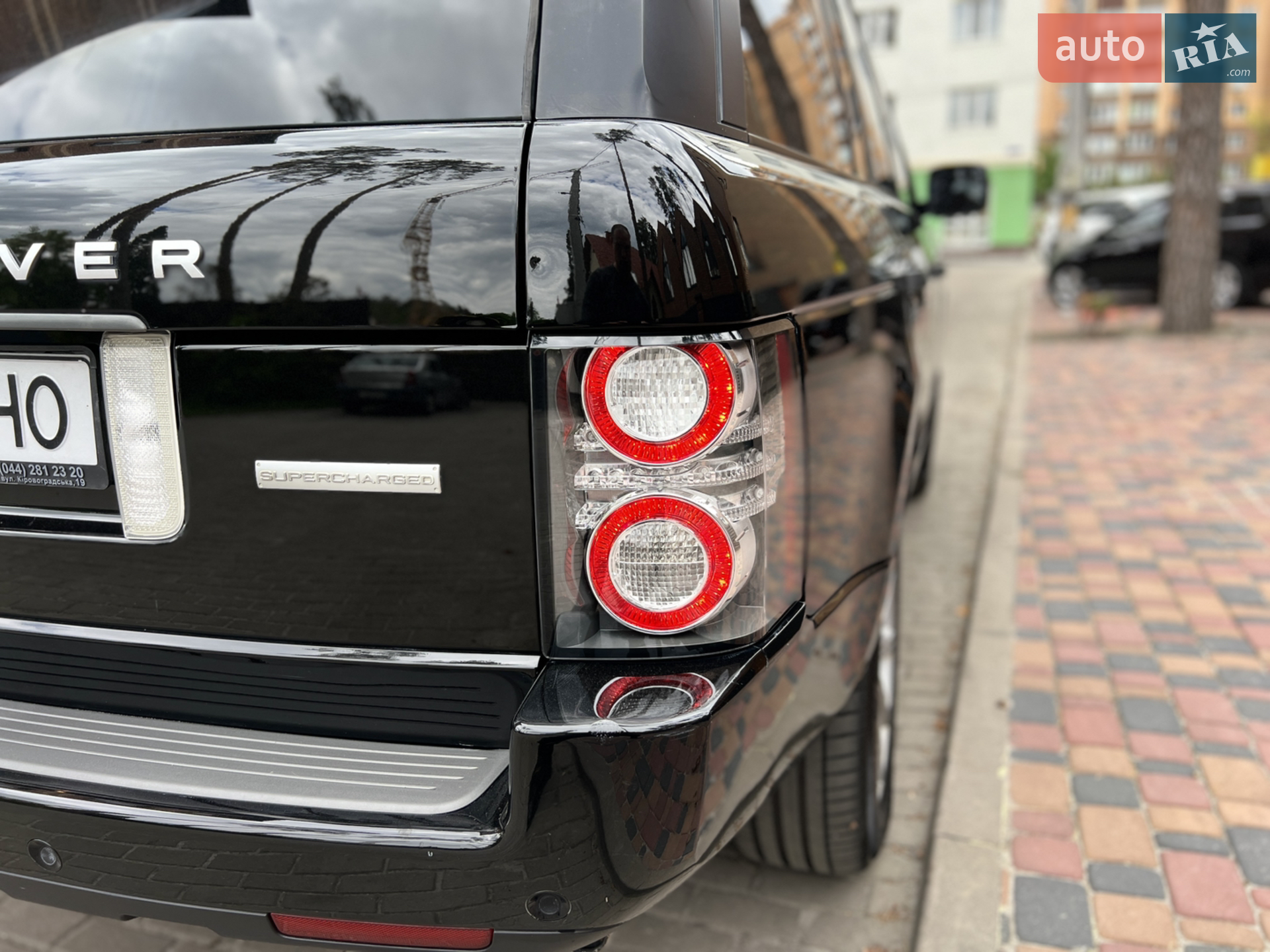 2010 Land Rover Range Rover - мініатюра 16