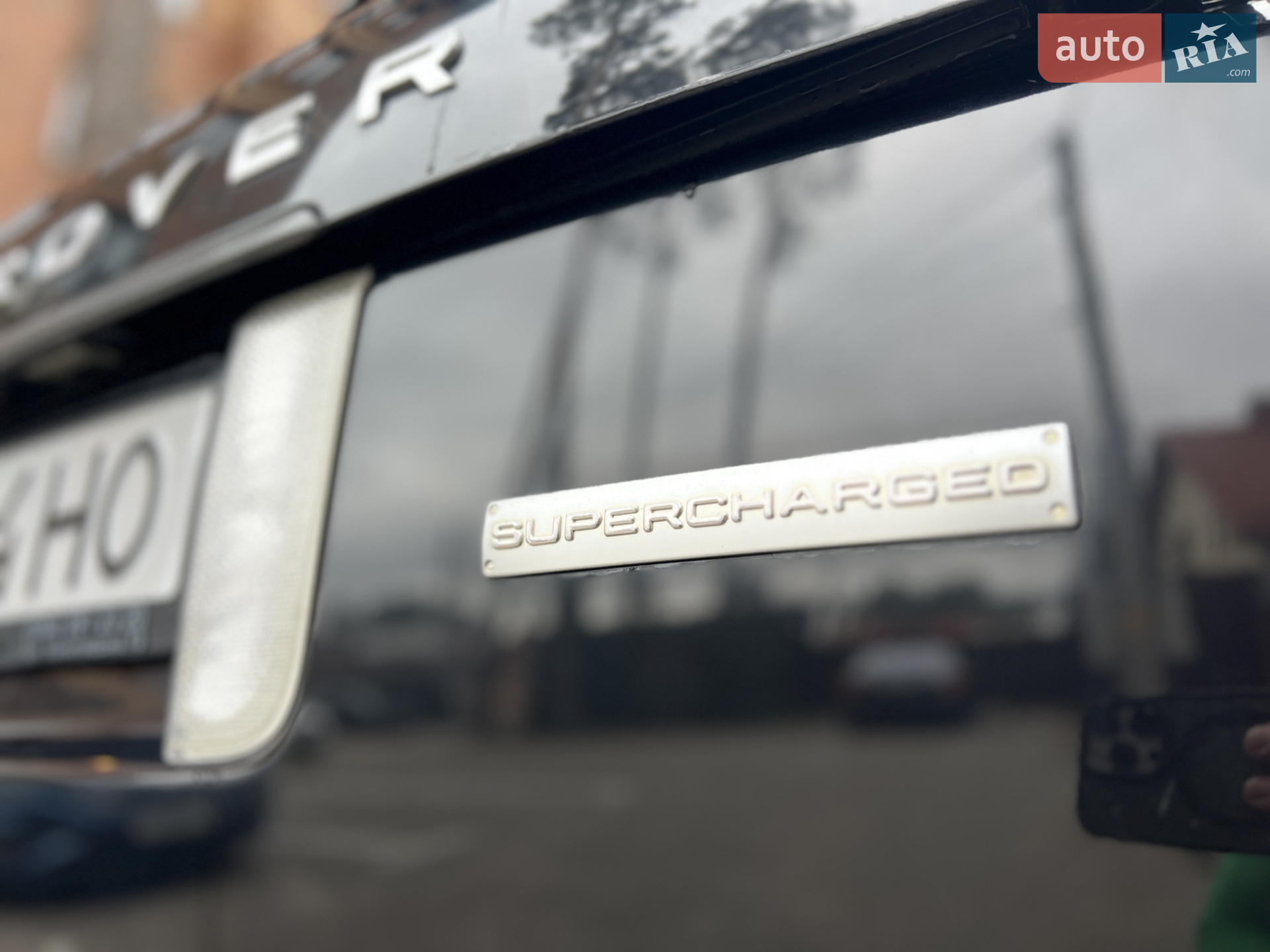 2010 Land Rover Range Rover - мініатюра 25