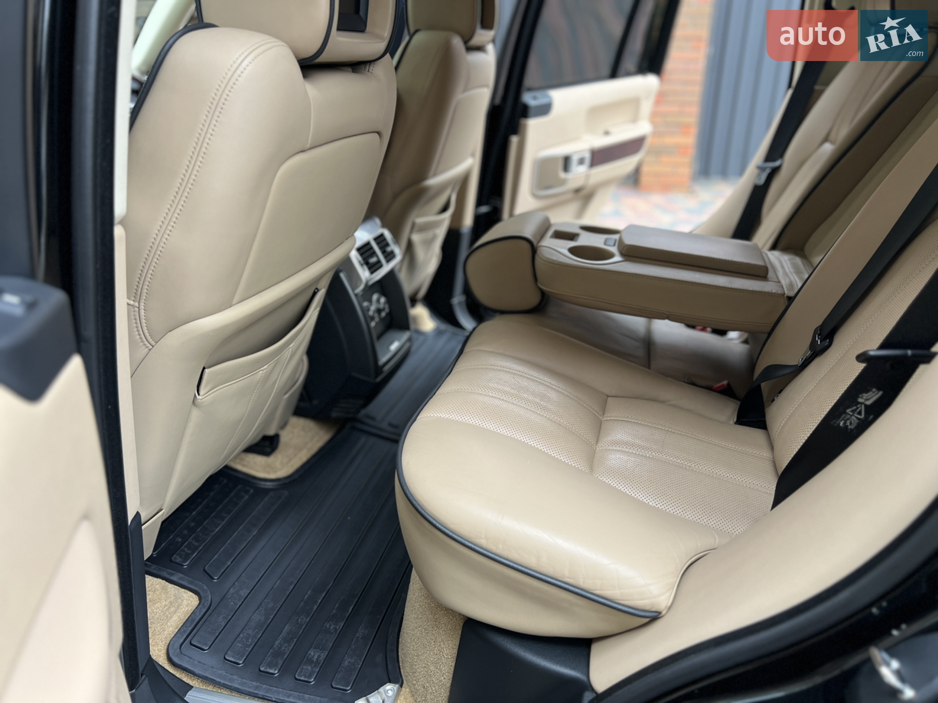 2010 Land Rover Range Rover - мініатюра 36