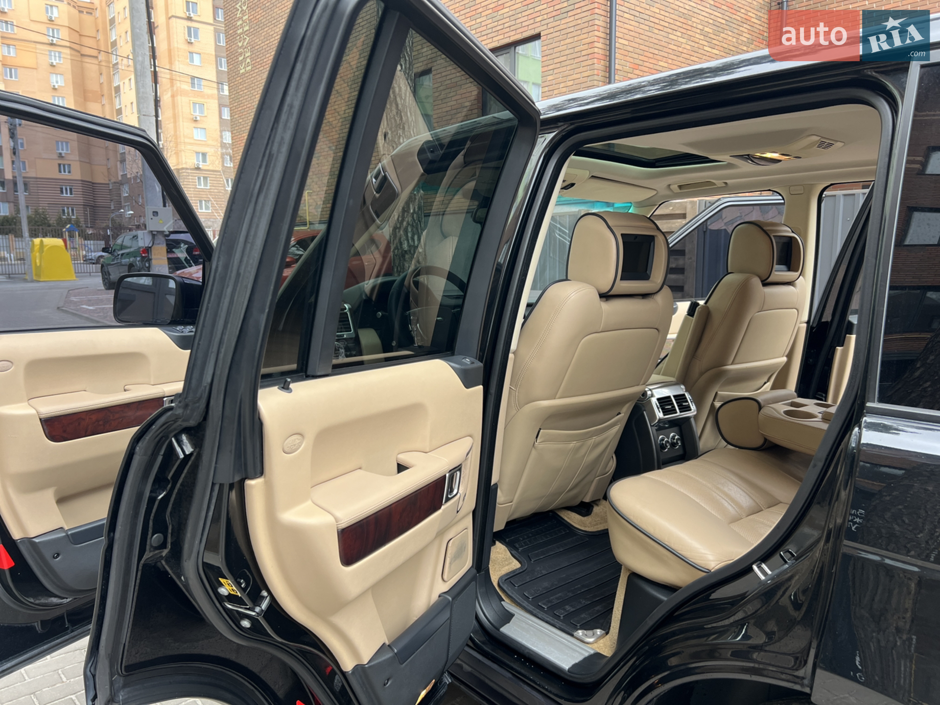 2010 Land Rover Range Rover - мініатюра 35