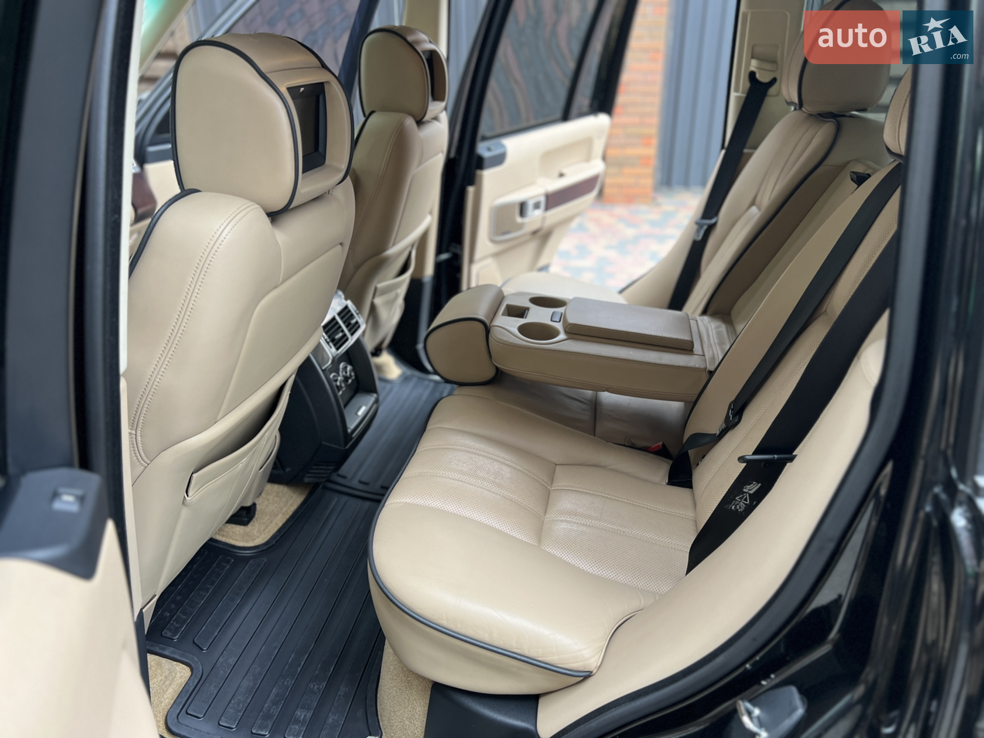 2010 Land Rover Range Rover - мініатюра 37