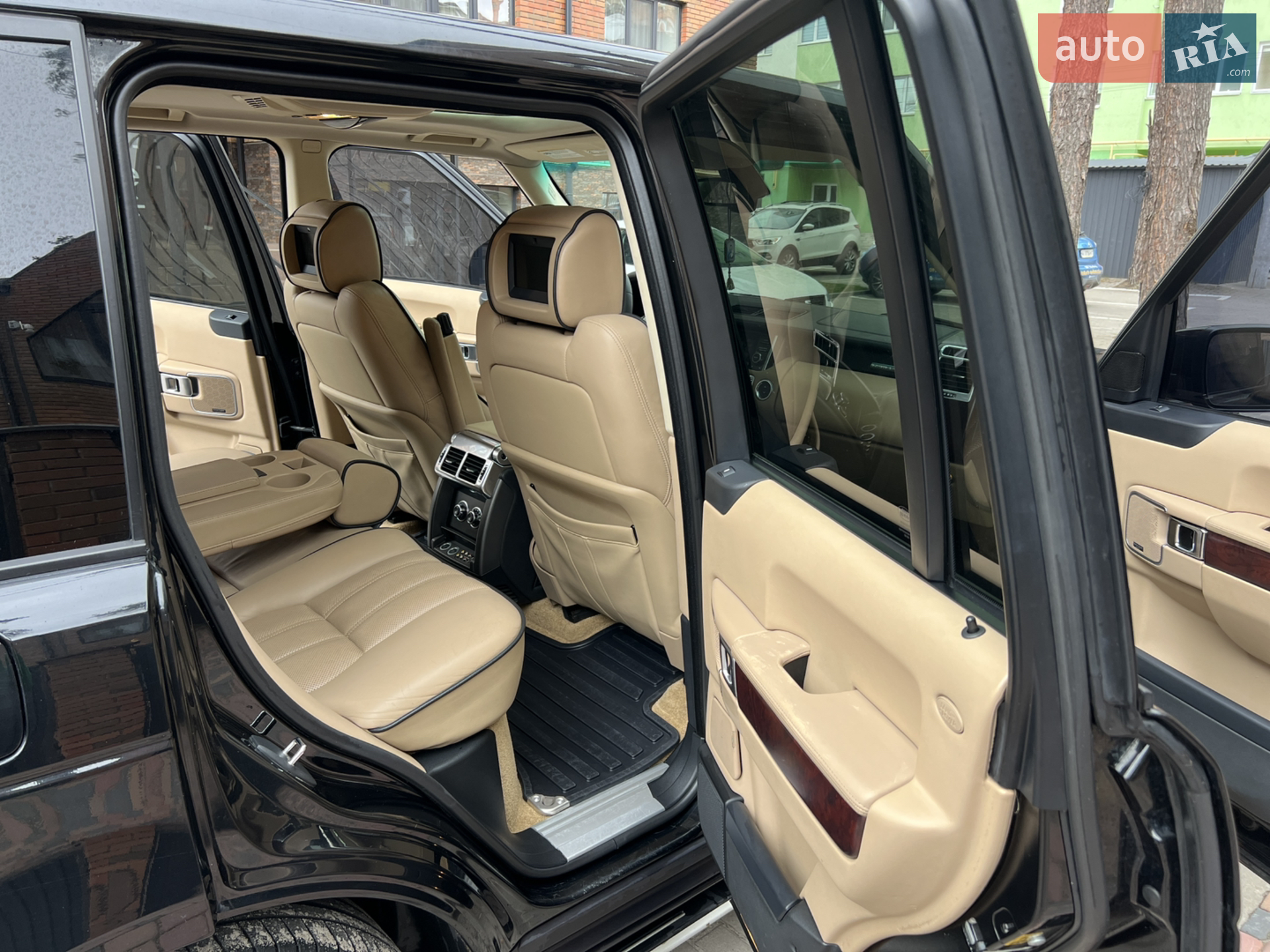 2010 Land Rover Range Rover - мініатюра 40
