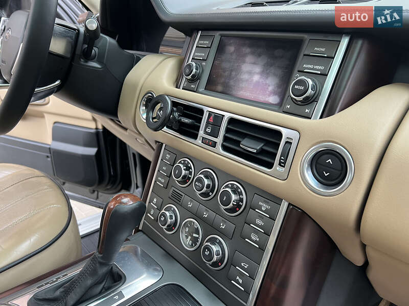Позашляховик / Кросовер Land Rover Range Rover 2010 в Києві
