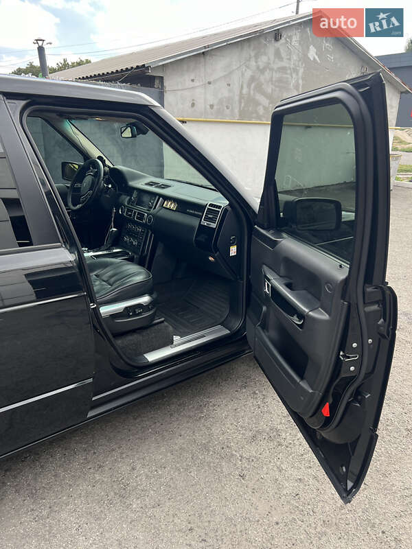Внедорожник / Кроссовер Land Rover Range Rover 2005 в Черновцах