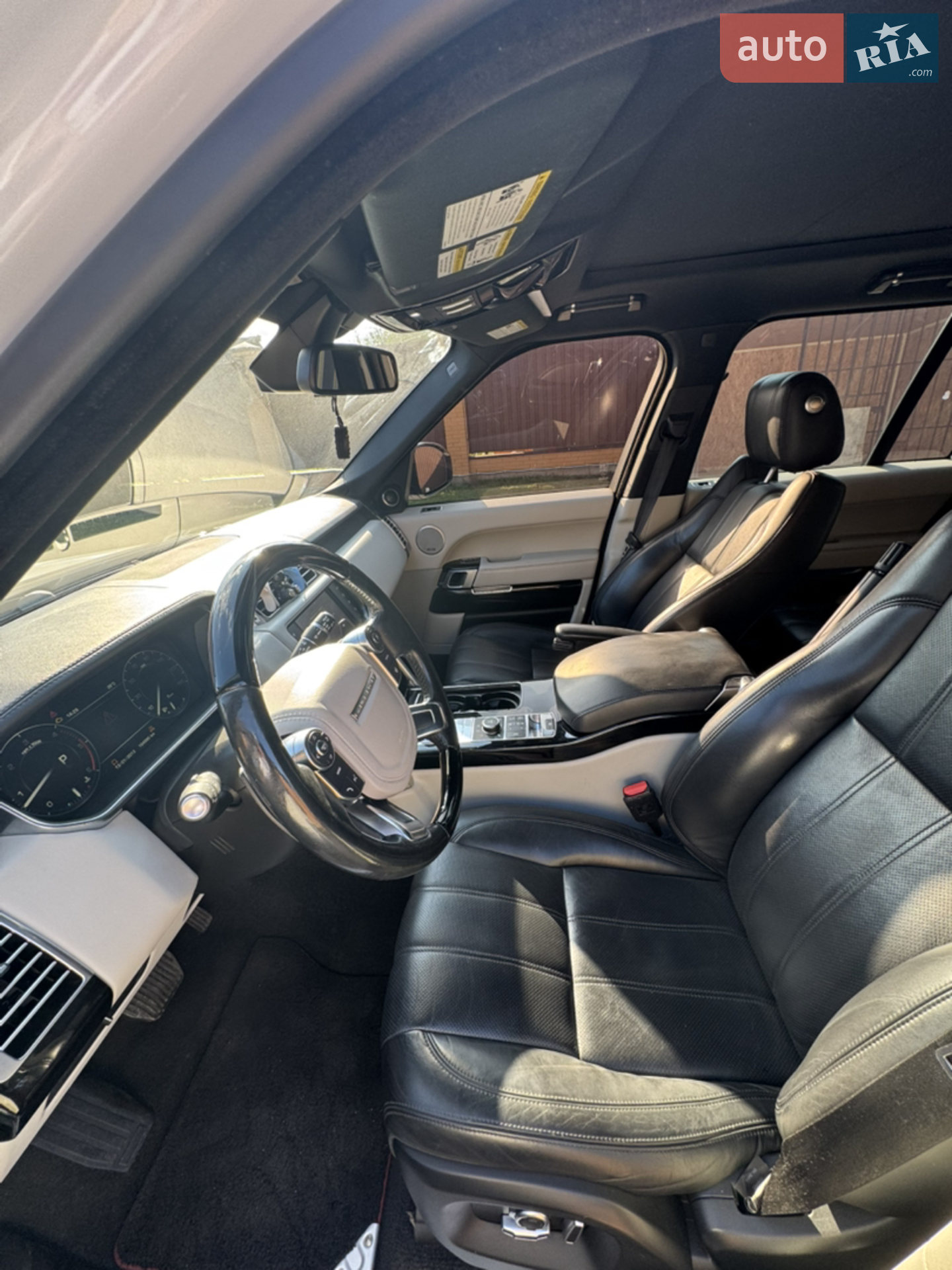 2015 Land Rover Range Rover - мініатюра 14