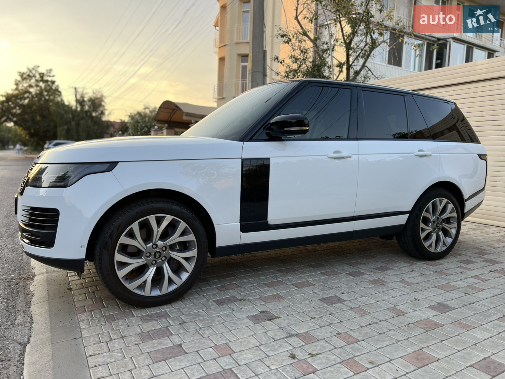 2021 Land Rover Range Rover - мініатюра 3