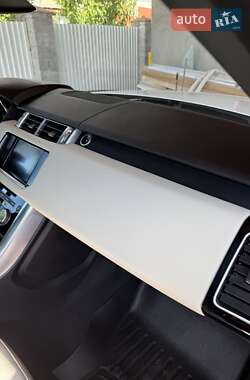 Внедорожник / Кроссовер Land Rover Range Rover 2016 в 