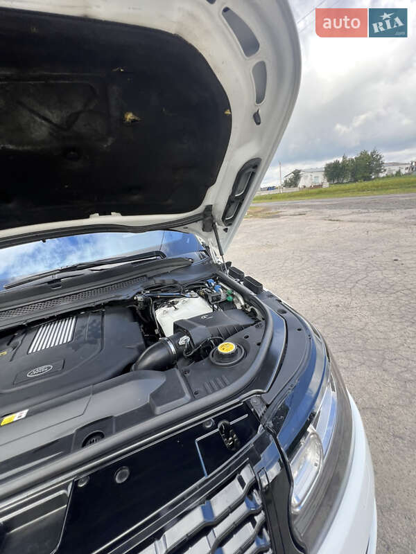 Внедорожник / Кроссовер Land Rover Range Rover 2015 в Дубно