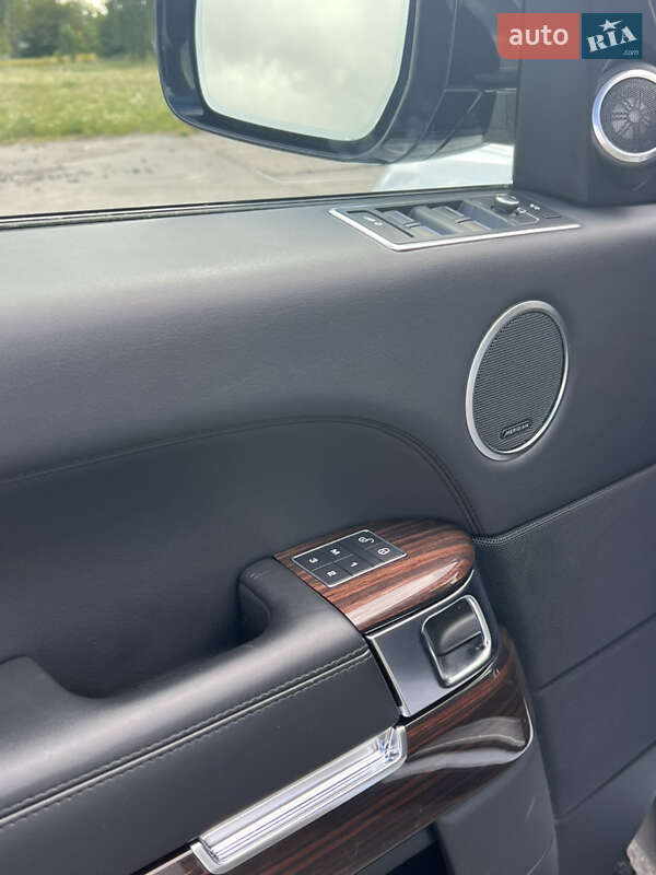 Внедорожник / Кроссовер Land Rover Range Rover 2015 в Дубно