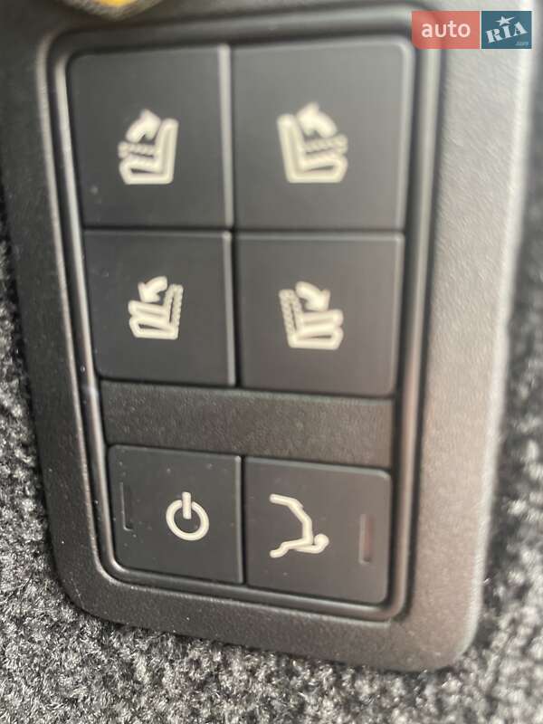 Позашляховик / Кросовер Land Rover Range Rover 2016 в Ковелі