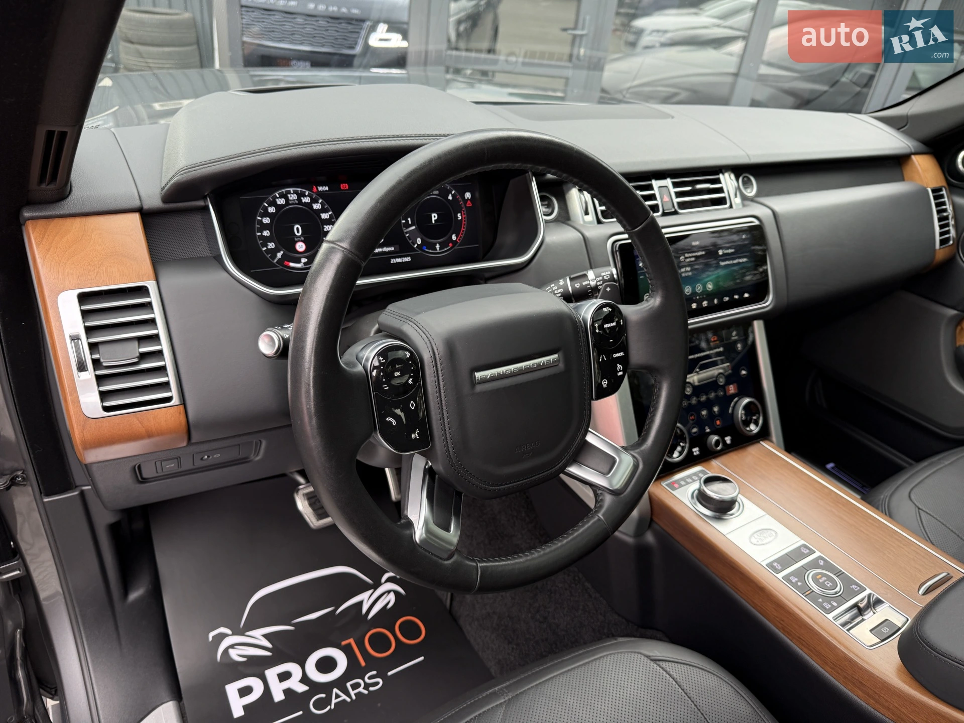 2019 Land Rover Range Rover - мініатюра 25