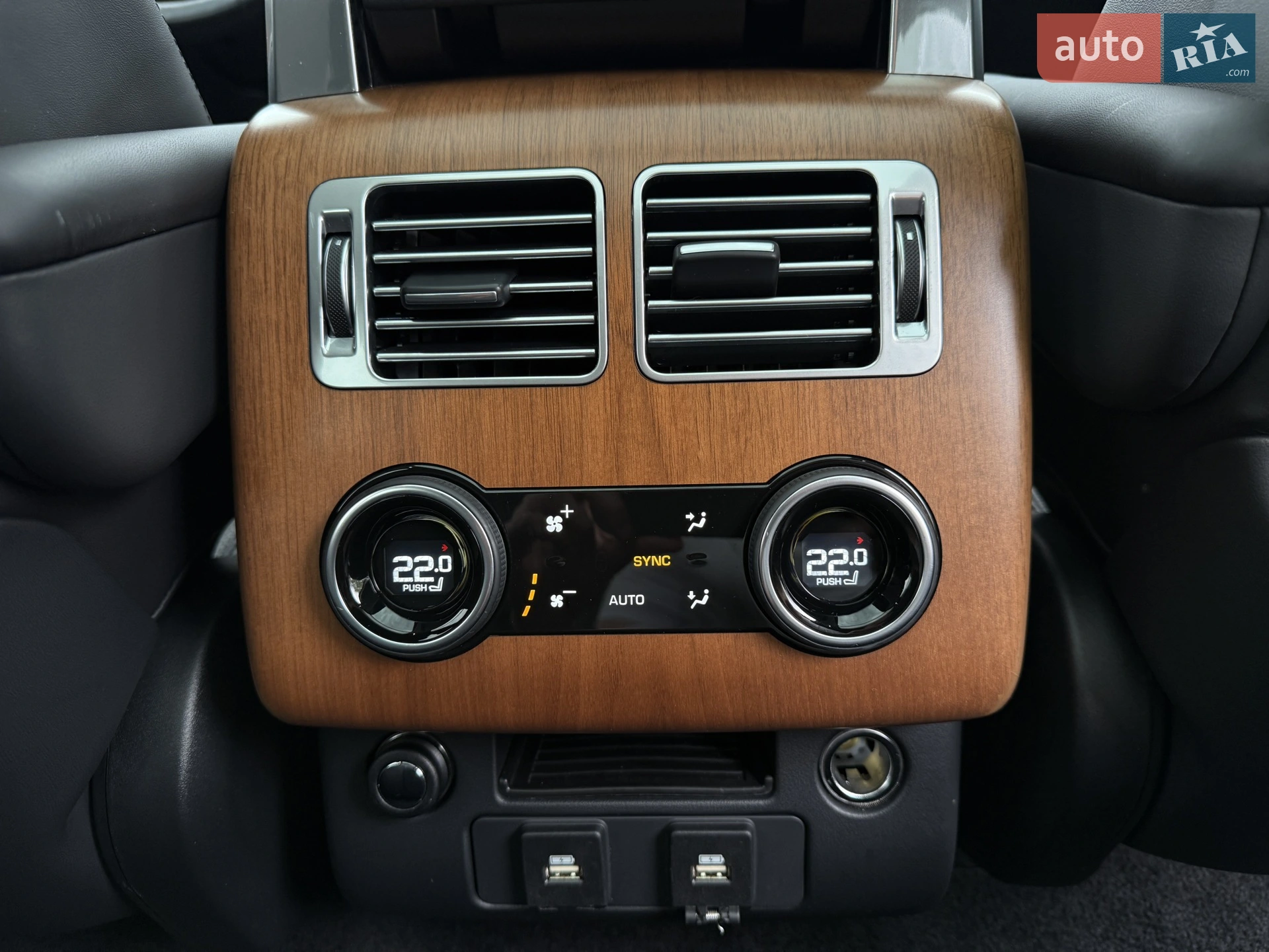2019 Land Rover Range Rover - мініатюра 31
