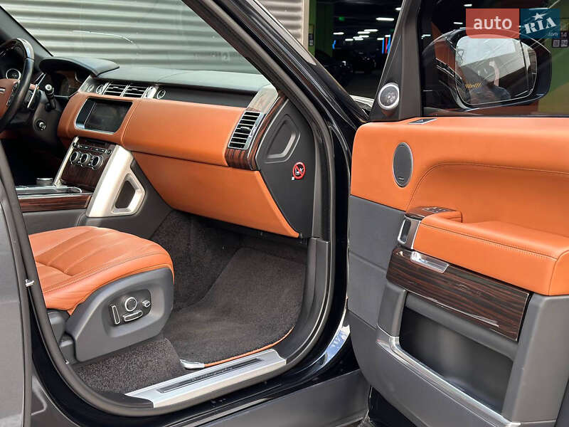 Внедорожник / Кроссовер Land Rover Range Rover 2017 в Киеве