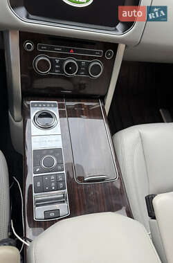 Внедорожник / Кроссовер Land Rover Range Rover 2017 в 