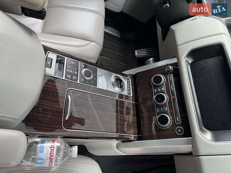 Внедорожник / Кроссовер Land Rover Range Rover 2017 в Киеве фото 30 Внедорожник / Кроссовер Land Rover Range Rover 2017 в Киеве