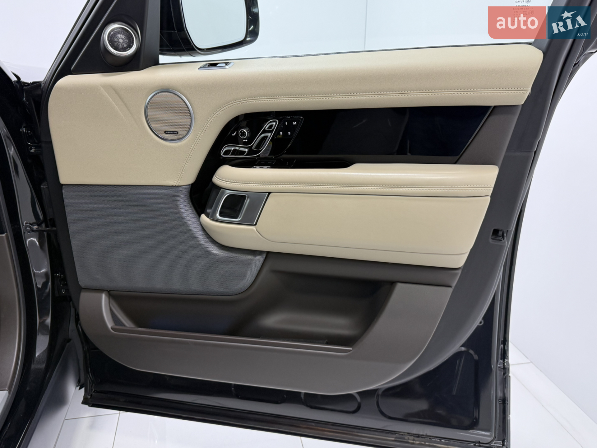 2021 Land Rover Range Rover - мініатюра 31