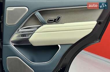Внедорожник / Кроссовер Land Rover Range Rover 2023 в 