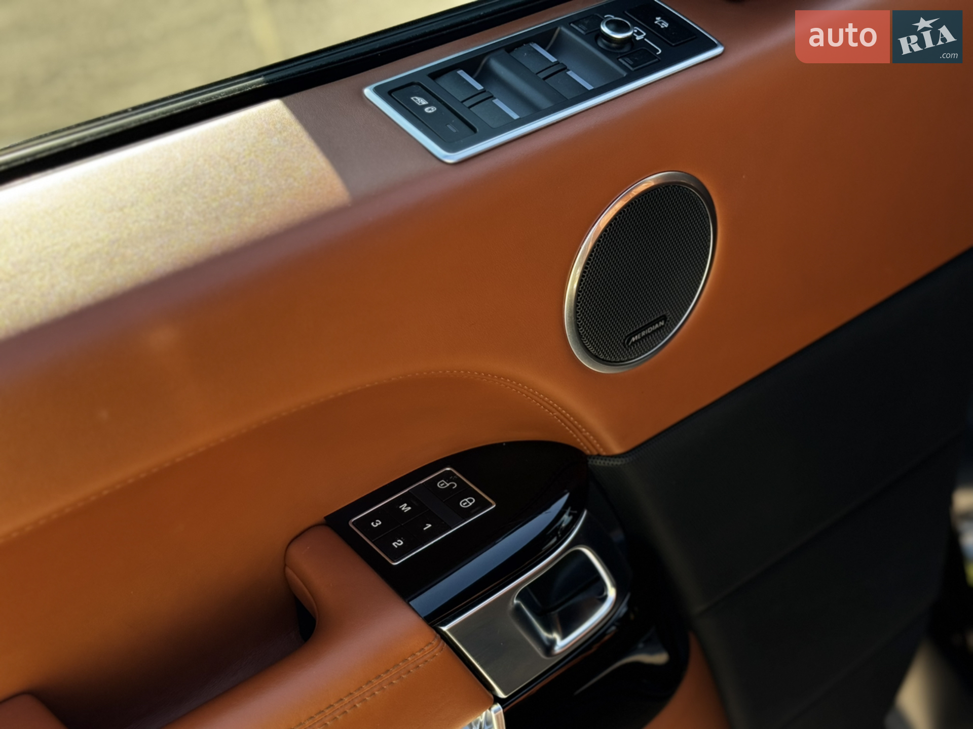 2014 Land Rover Range Rover - мініатюра 26