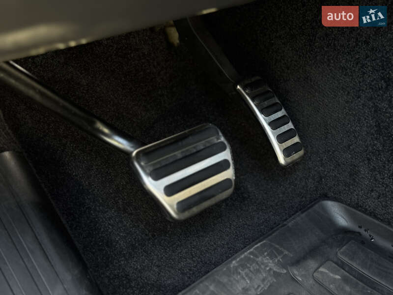 Внедорожник / Кроссовер Land Rover Range Rover 2015 в Житомире