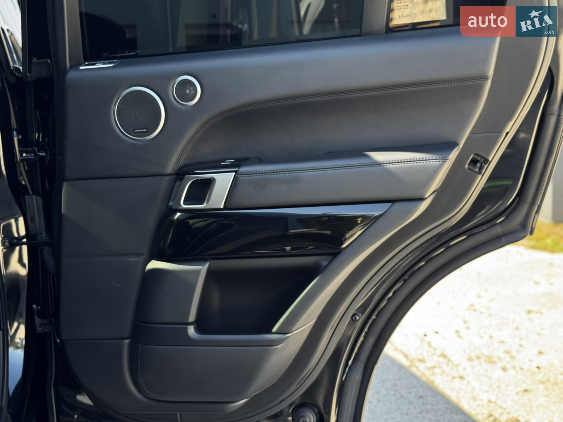 2015 Land Rover Range Rover - мініатюра 46
