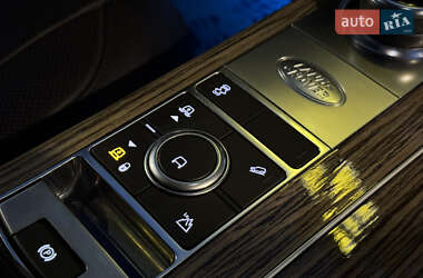 Внедорожник / Кроссовер Land Rover Range Rover 2019 в 