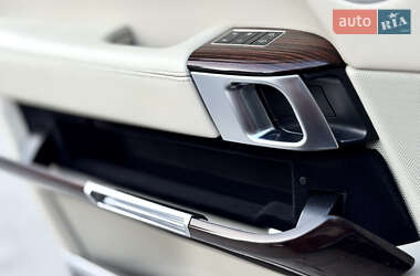 Внедорожник / Кроссовер Land Rover Range Rover 2013 в 