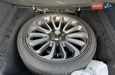 Внедорожник / Кроссовер Land Rover Range Rover 2013 в 