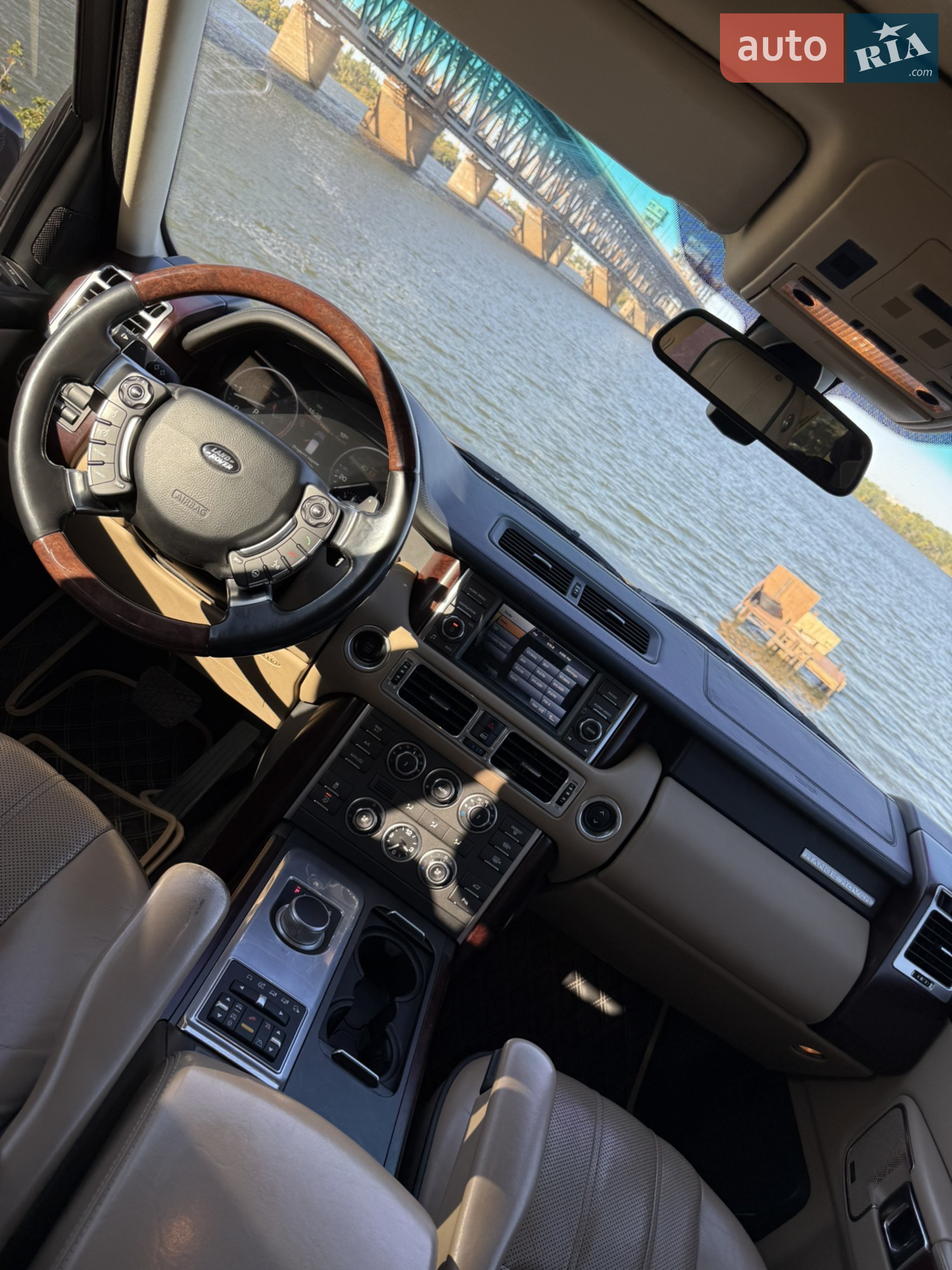 2011 Land Rover Range Rover - мініатюра 12