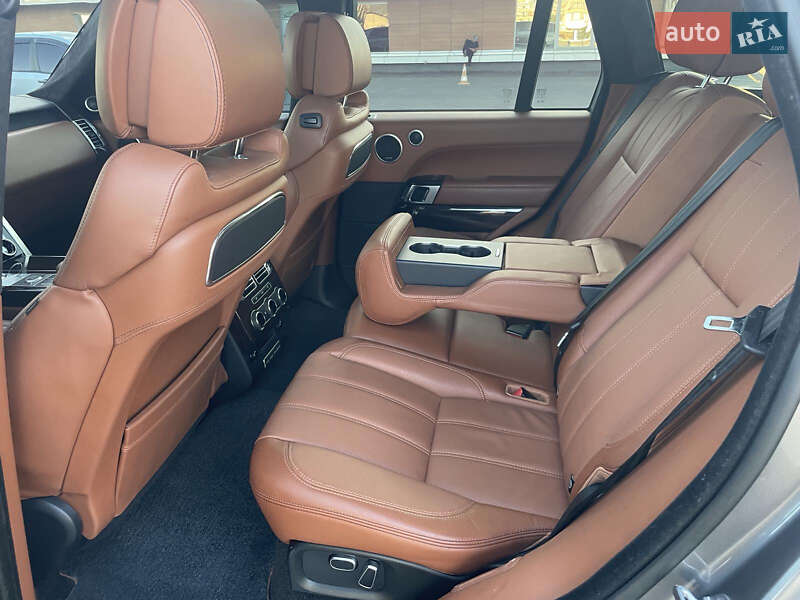 Внедорожник / Кроссовер Land Rover Range Rover 2015 в Киеве