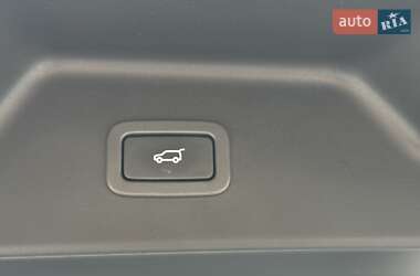Внедорожник / Кроссовер Land Rover Range Rover 2015 в 