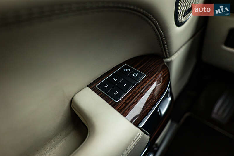 Внедорожник / Кроссовер Land Rover Range Rover 2017 в Киеве