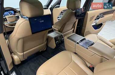 Внедорожник / Кроссовер Land Rover Range Rover 2023 в 