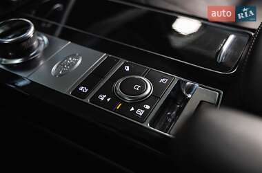 Внедорожник / Кроссовер Land Rover Range Rover 2018 в 