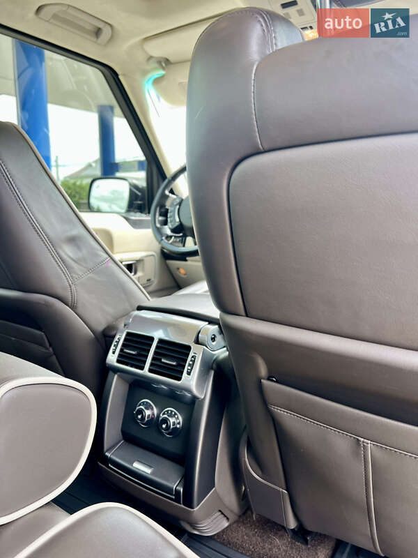 Внедорожник / Кроссовер Land Rover Range Rover 2011 в Черновцах