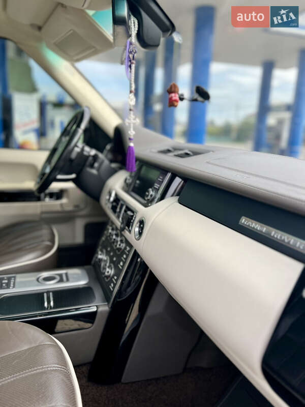 Внедорожник / Кроссовер Land Rover Range Rover 2011 в Черновцах