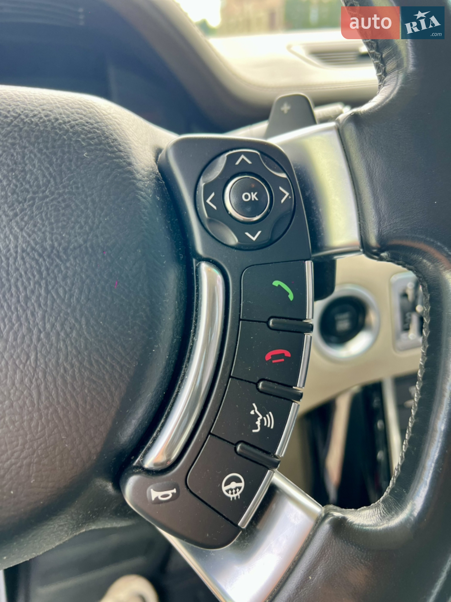 2011 Land Rover Range Rover - мініатюра 128