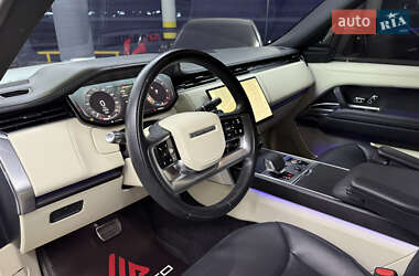 Внедорожник / Кроссовер Land Rover Range Rover 2022 в 