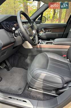 Позашляховик / Кросовер Land Rover Range Rover 2023 в  фото 19 Позашляховик / Кросовер Land Rover Range Rover 2023 в