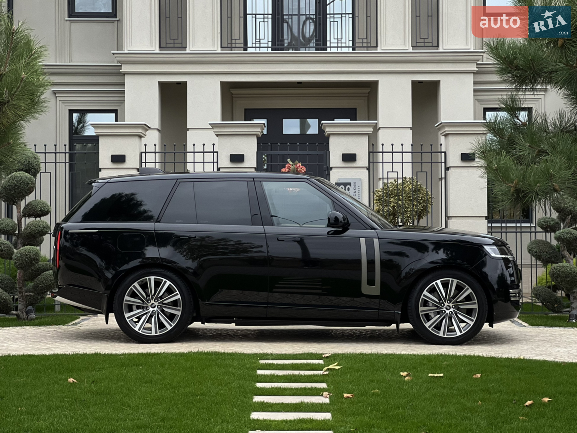 2023 Land Rover Range Rover - мініатюра 17