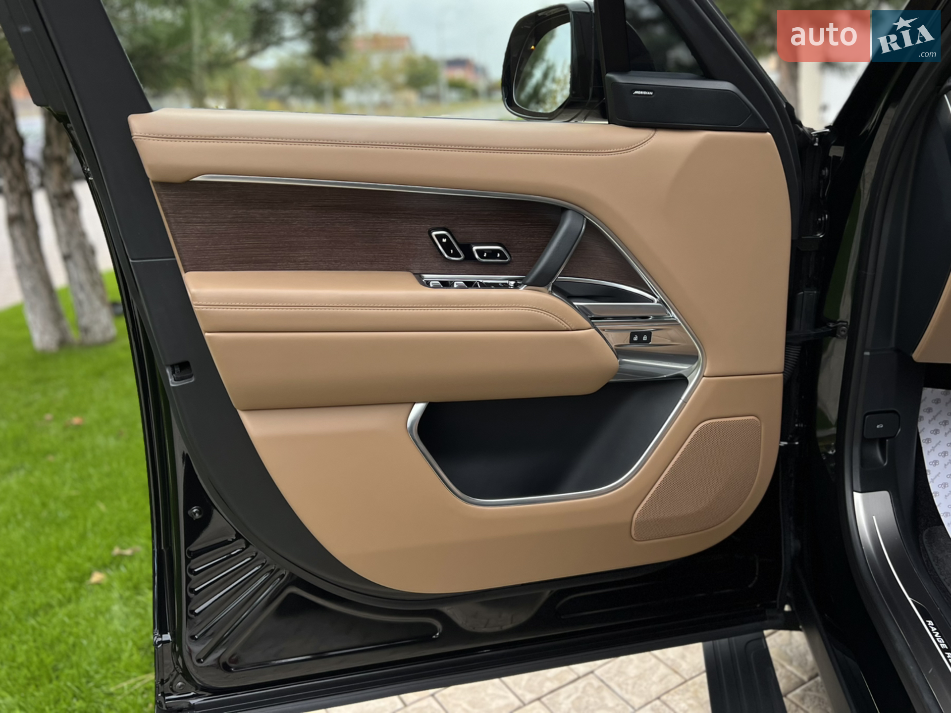2023 Land Rover Range Rover - мініатюра 25