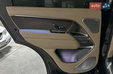 Позашляховик / Кросовер Land Rover Range Rover 2024 в  фото 26 Позашляховик / Кросовер Land Rover Range Rover 2024 в