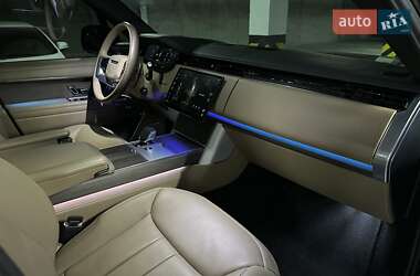 Позашляховик / Кросовер Land Rover Range Rover 2024 в  фото 36 Позашляховик / Кросовер Land Rover Range Rover 2024 в