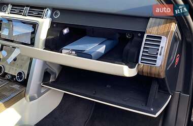 Внедорожник / Кроссовер Land Rover Range Rover 2018 в 