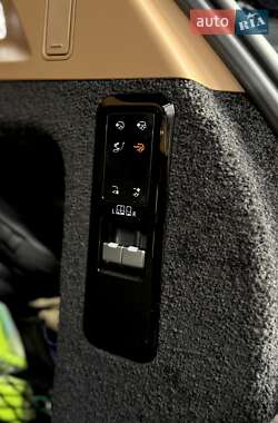 Внедорожник / Кроссовер Land Rover Range Rover 2023 в 