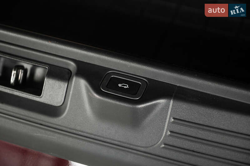 Внедорожник / Кроссовер Land Rover Range Rover 2018 в Одессе