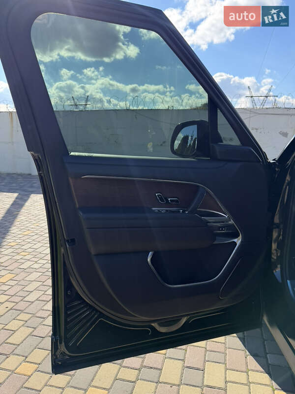 Позашляховик / Кросовер Land Rover Range Rover 2024 в Дніпрі фото 9 Позашляховик / Кросовер Land Rover Range Rover 2024 в Дніпрі