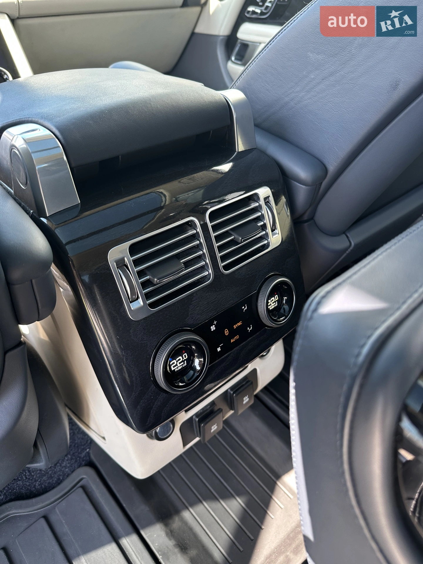 2019 Land Rover Range Rover - мініатюра 12