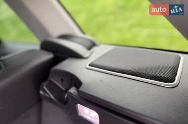 Внедорожник / Кроссовер Land Rover Range Rover 2015 в 