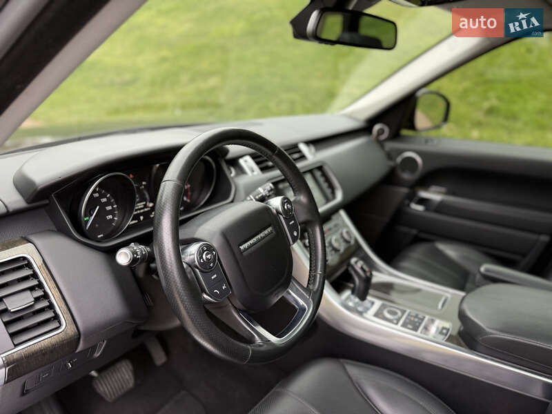 Внедорожник / Кроссовер Land Rover Range Rover 2015 в Киеве фото 36 Внедорожник / Кроссовер Land Rover Range Rover 2015 в Киеве