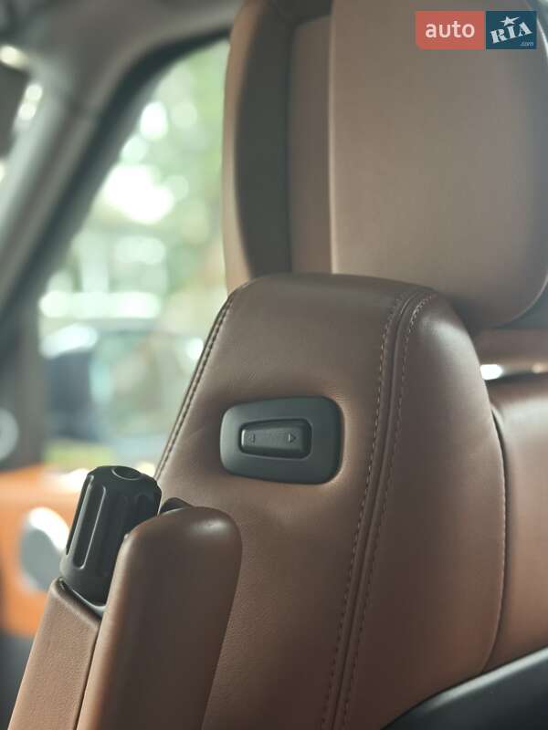 Внедорожник / Кроссовер Land Rover Range Rover 2015 в Горишних Плавнях